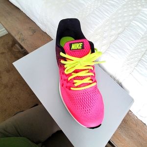 Nikes Zoom Pegasus 33